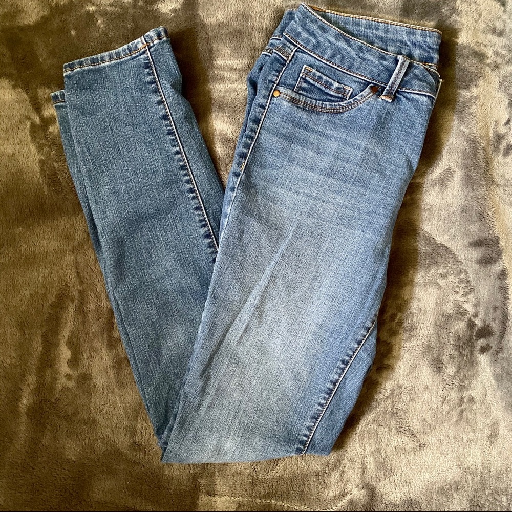 NWOT d. jeans Skinny Jeans